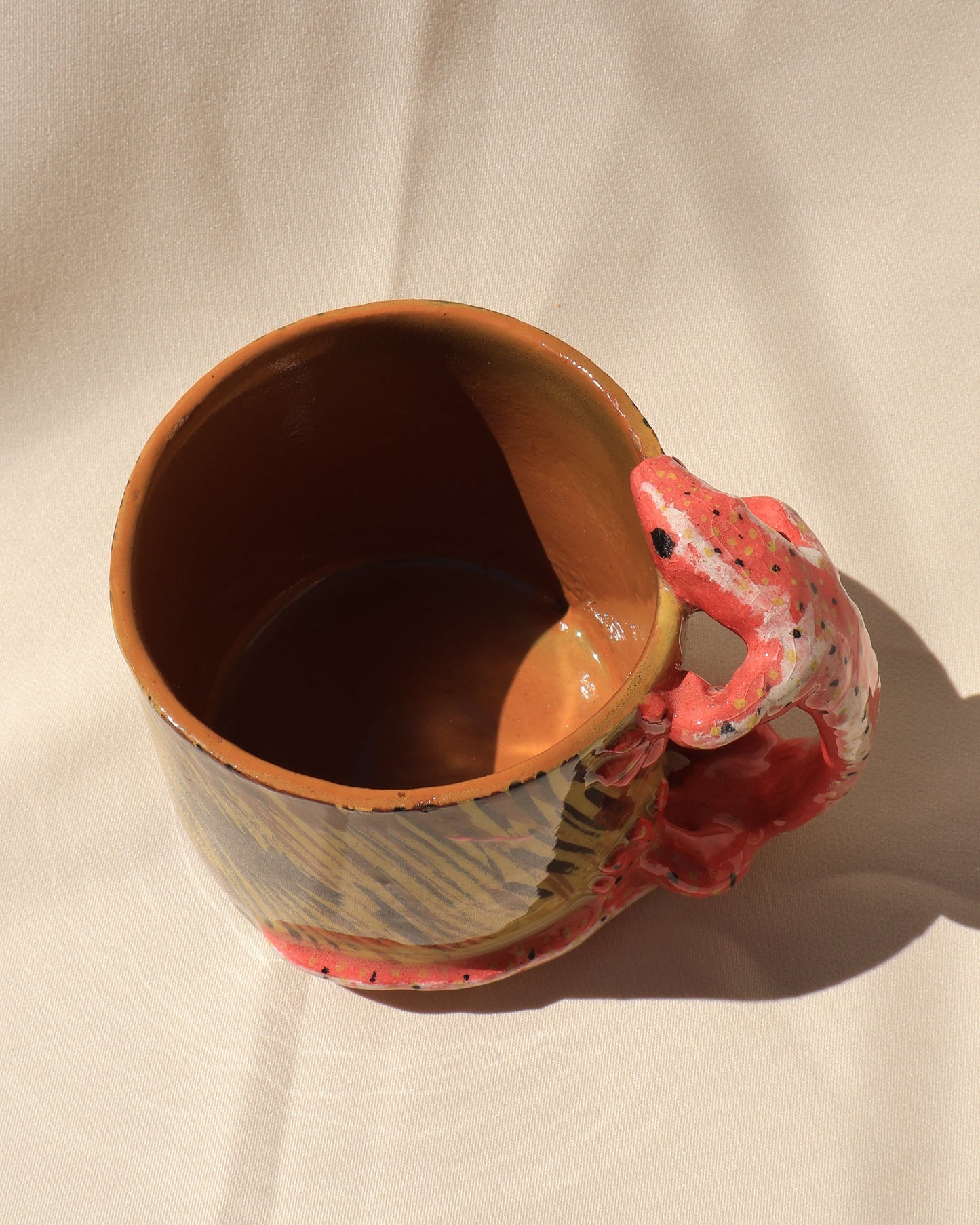 pink lizard mug